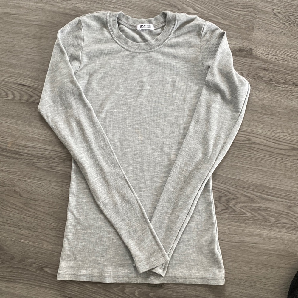 Long Sleeve Thermal Tee Gray from Revolve Size Medium